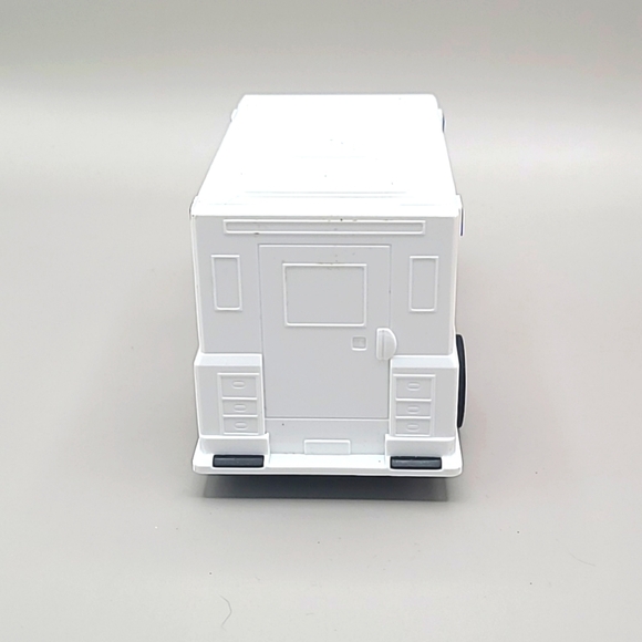 Ambulance Rescue Vehicle & Paw Patrol Marshall's Fire Truck Flashing Light Siren - Picture 7 of 12